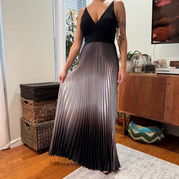 Aqua Black and Silver Gradient Maxi Dress - Picture 3 of 8